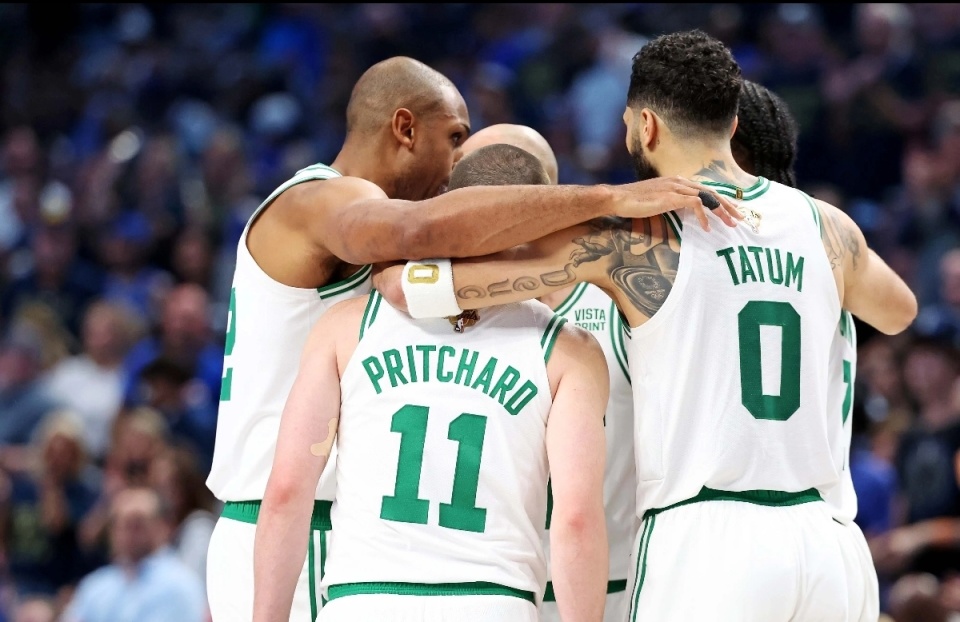 太阳横扫魔术,塔图姆带队取胜 太阳横扫魔术,塔图姆带队取胜