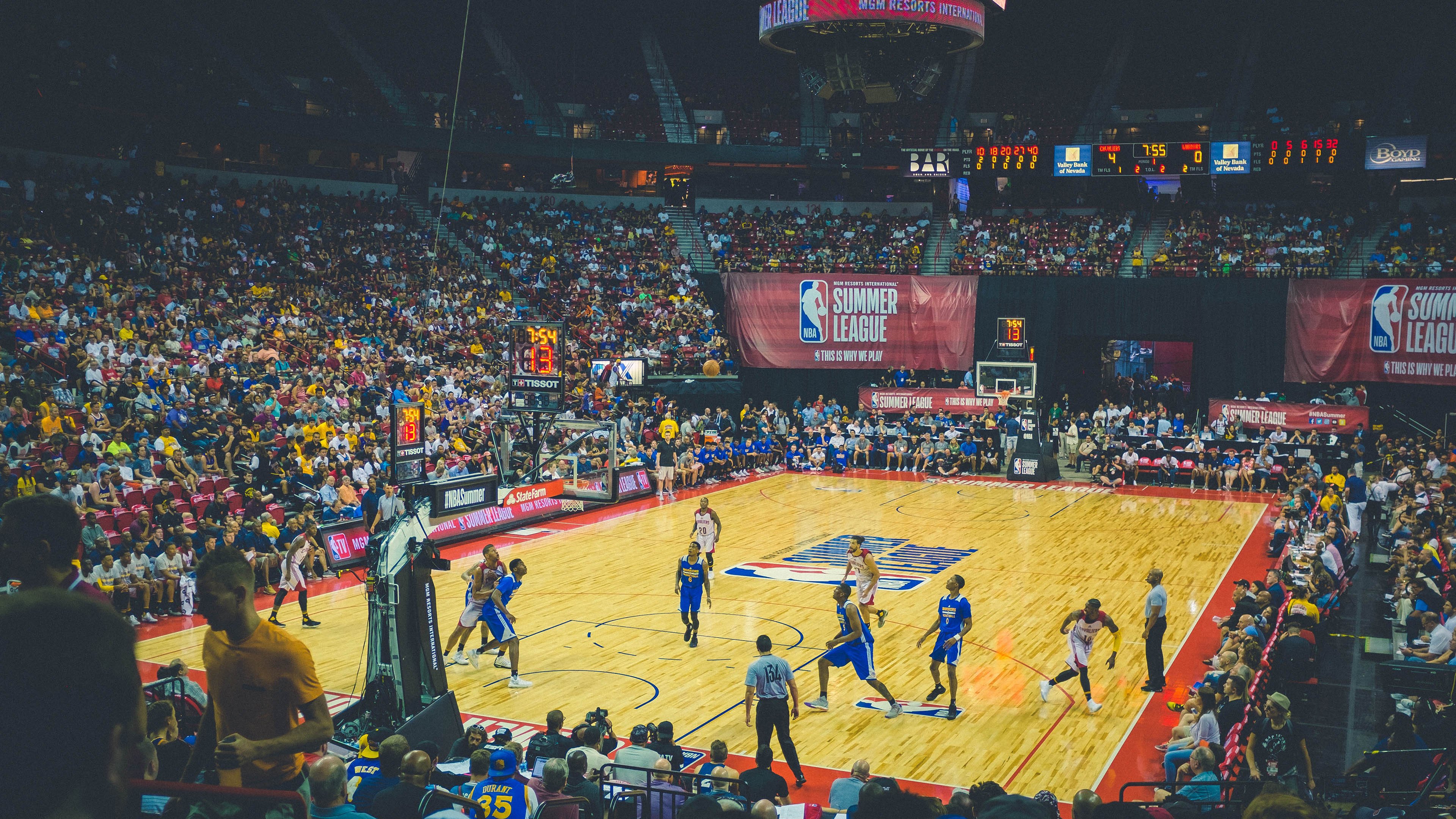 单节风暴，黄蜂如何用12分钟击碎76人的冠军梦